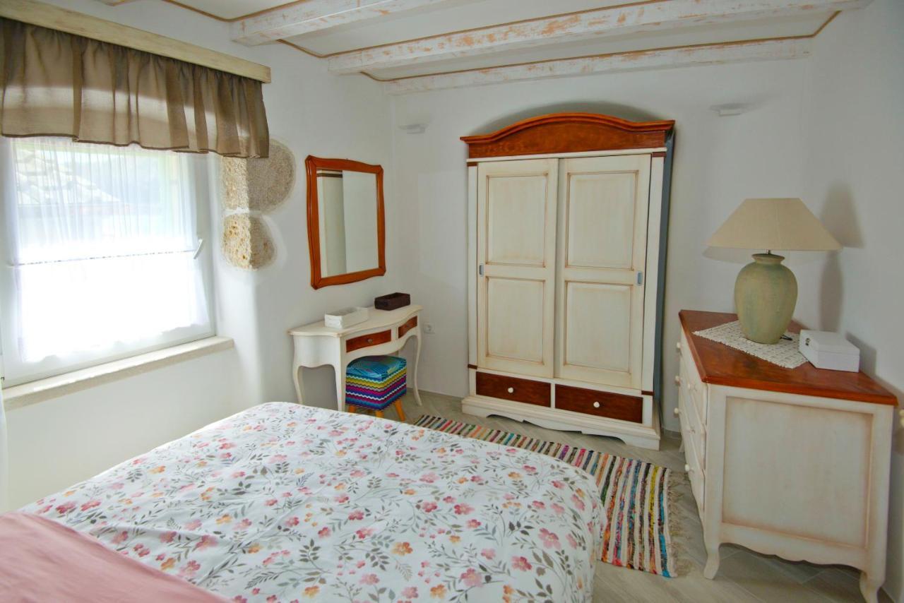 Apartment Sanjin With Sea View Baška Eksteriør bilde