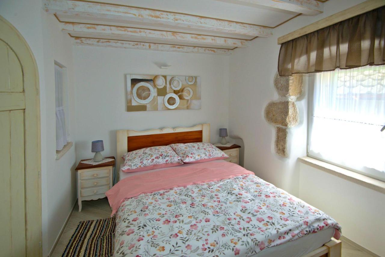 Apartment Sanjin With Sea View Baška Eksteriør bilde